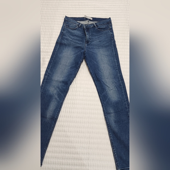 ZARA BLUE JEANS SIZE 10 - Picture 2 of 13